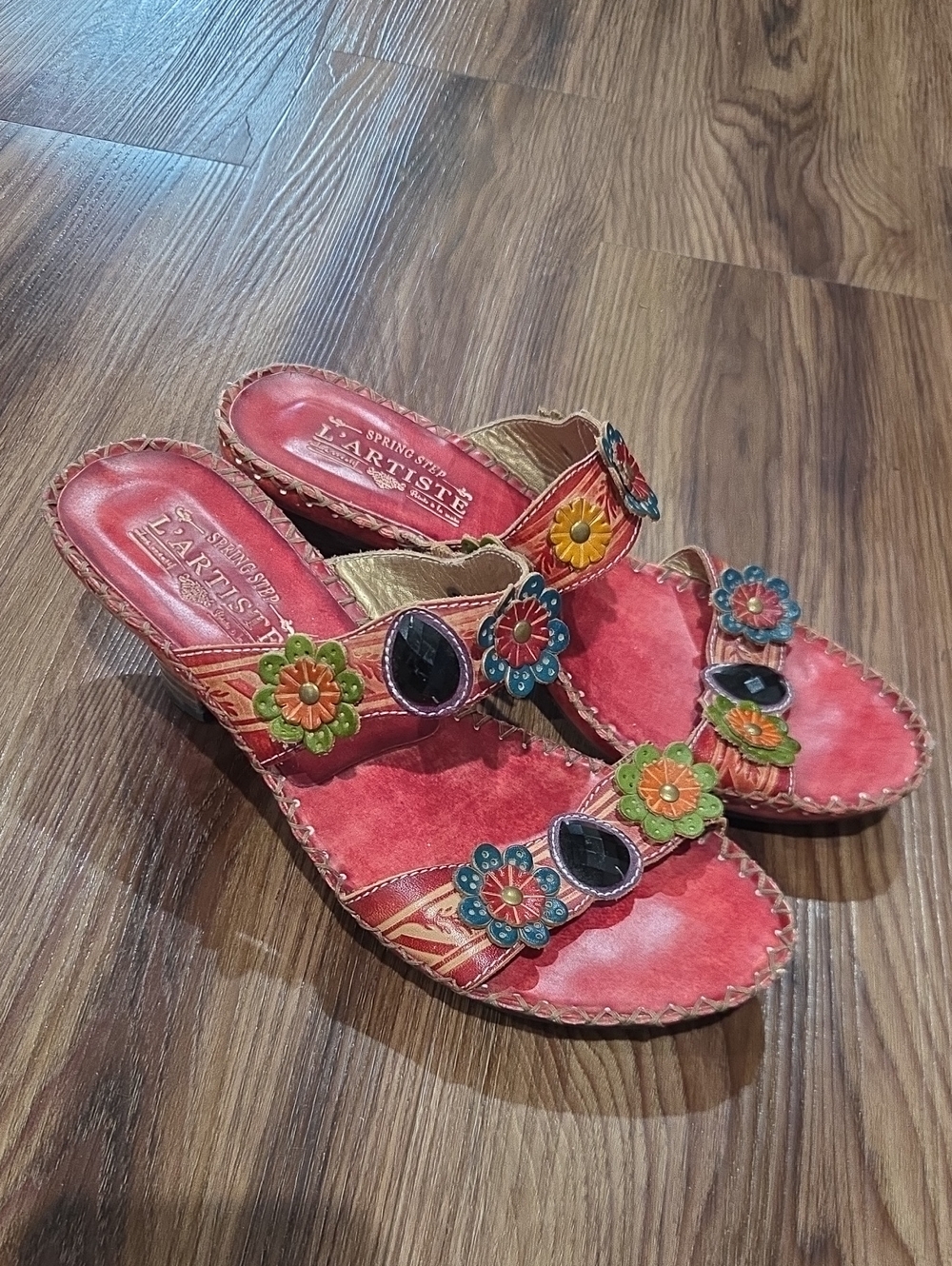 Spring Step Artiste Red Floral Jeweled Slide Sandals Size 8.5